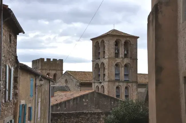 L'abbaye de Caunes-Minervois