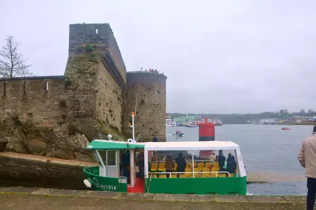 Bac du passage de ville close de Concarneau