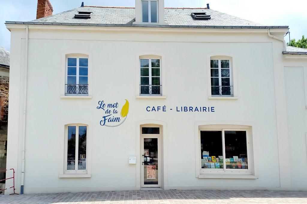 Café librairie Le Mot de la Faim à Montreuil-Juigné