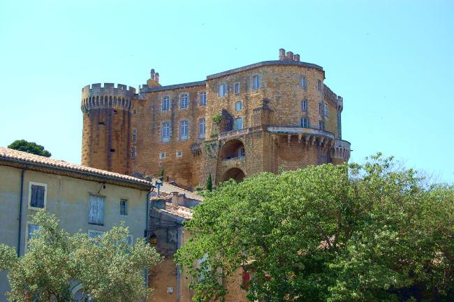 Le château de Suze-la-Rousse