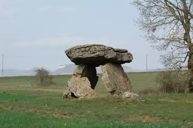 Le dolmen de Tiergues