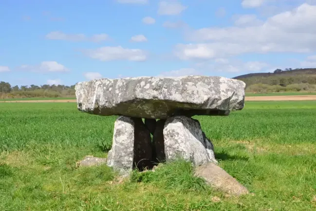 Dolmen du Ménez Lié