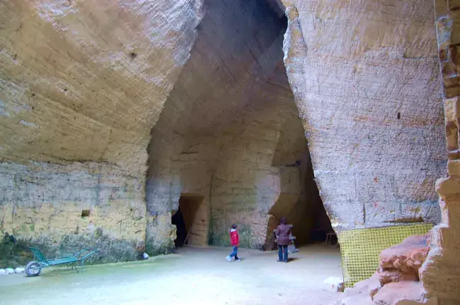 Entrée des Perrières à Doué-la-Fontaine