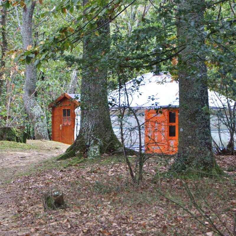 Dormir aux yourte du bois d'Escoumos en Haute-Garonne