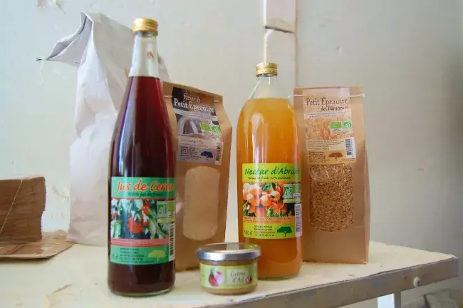 Jus de fruits et farine de petit épeautre