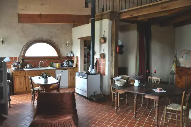 Maison en écoconstruction de l'éco-hameau de Busseix