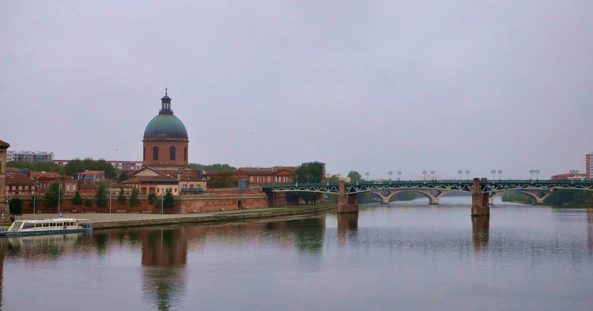 Paysage sur Toulouse et la Garonne au départ de l'étape