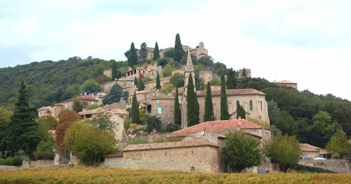 Visite du village de La Roque-sur-Cèze dans le Gard